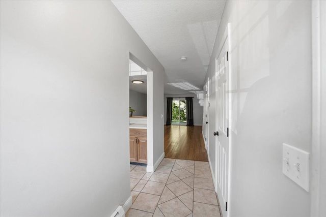60 Brickyard Rd Unit 5, Essex Junction, VT 05452
