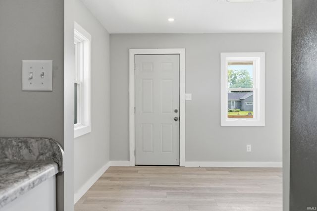 6904 Elzey Street, Fort Wayne, IN 46809