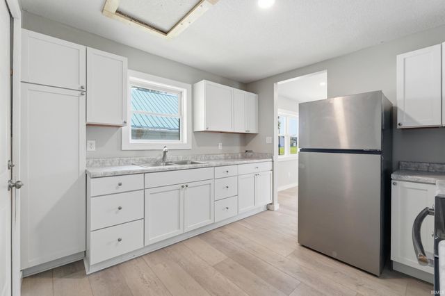 6904 Elzey Street, Fort Wayne, IN 46809