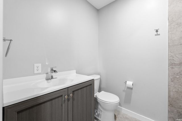 6904 Elzey Street, Fort Wayne, IN 46809