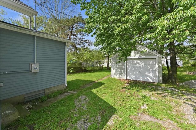 6904 Elzey Street, Fort Wayne, IN 46809