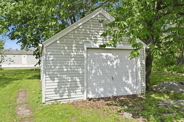 6904 Elzey Street, Fort Wayne, IN 46809
