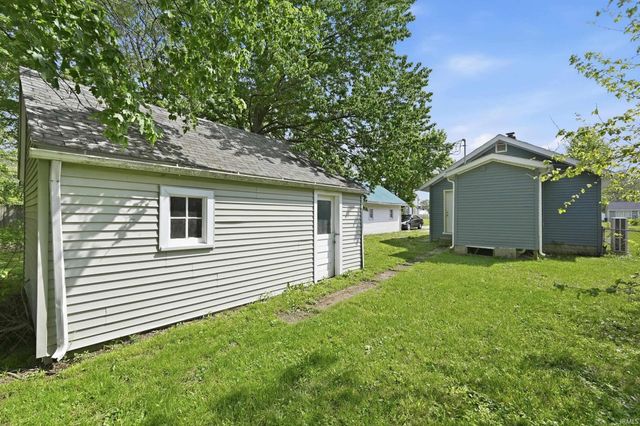 6904 Elzey Street, Fort Wayne, IN 46809