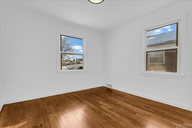 18985 Rosemont Avenue, Detroit, MI 48219