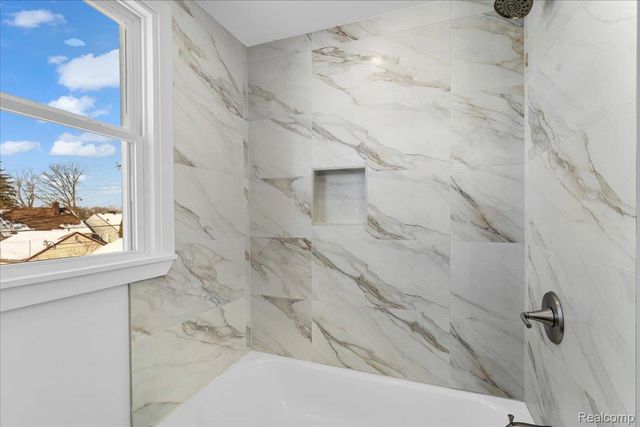 18985 Rosemont Avenue, Detroit, MI 48219