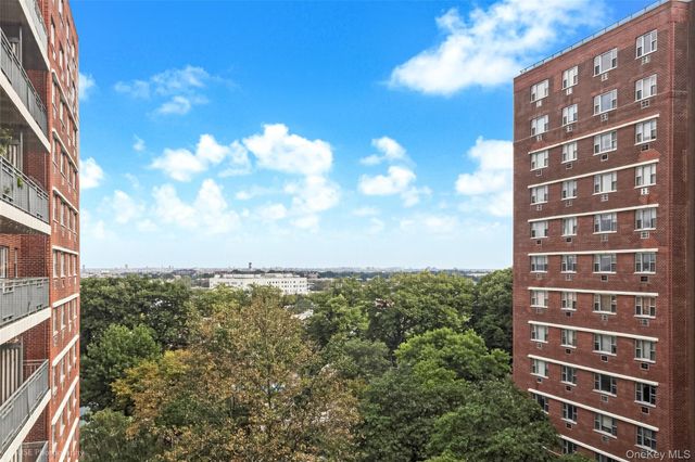 52-30 39th Drive 7G, Woodside, NY 11377