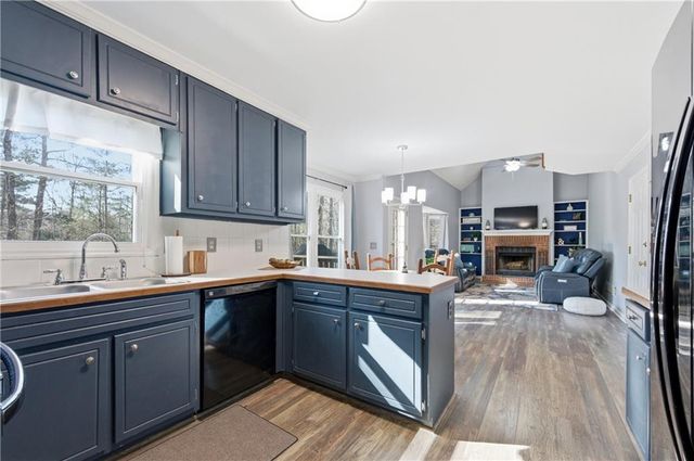 4510 Wedewer Way, Woodstock, GA 30188