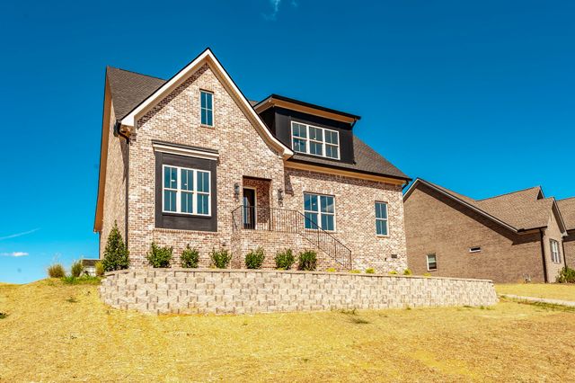 339 Raintree Dr, Hendersonville, TN 37075