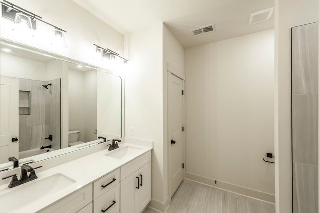 339 Raintree Dr, Hendersonville, TN 37075