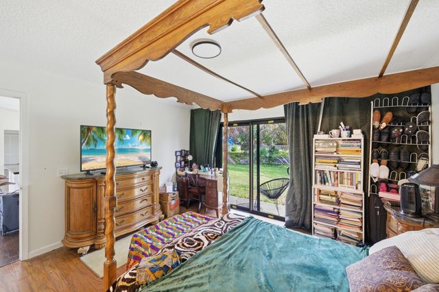 11823 N 67th Pl Place N, The Acreage, FL 33412