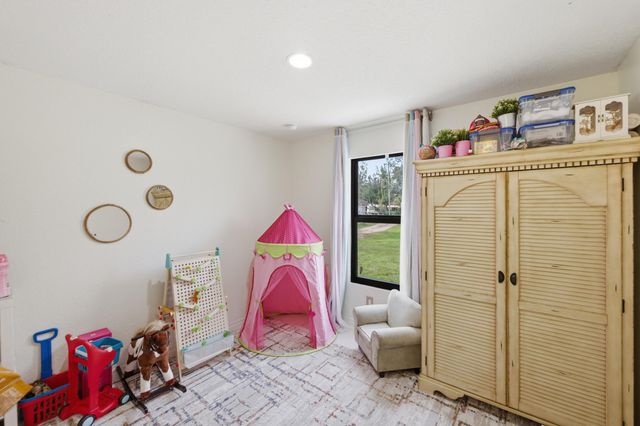 11823 N 67th Pl Place N, The Acreage, FL 33412
