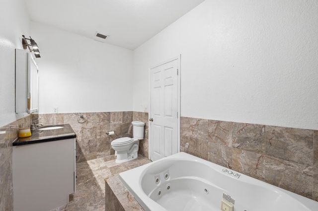 11823 N 67th Pl Place N, The Acreage, FL 33412