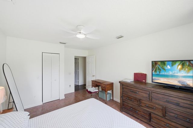 11823 N 67th Pl Place N, The Acreage, FL 33412