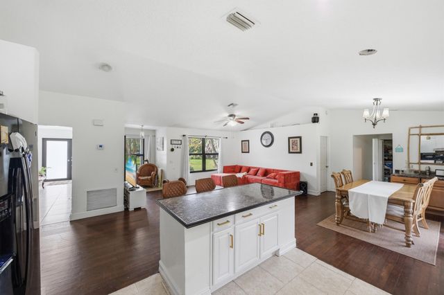 11823 N 67th Pl Place N, The Acreage, FL 33412