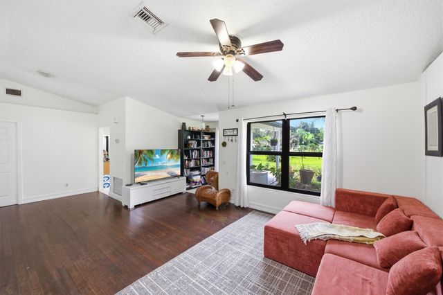 11823 N 67th Pl Place N, The Acreage, FL 33412