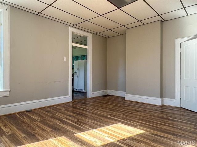 315 N 4th St, Belleville, IL 62220