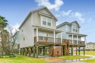 2811 Winnie Street, Galveston, TX 77550