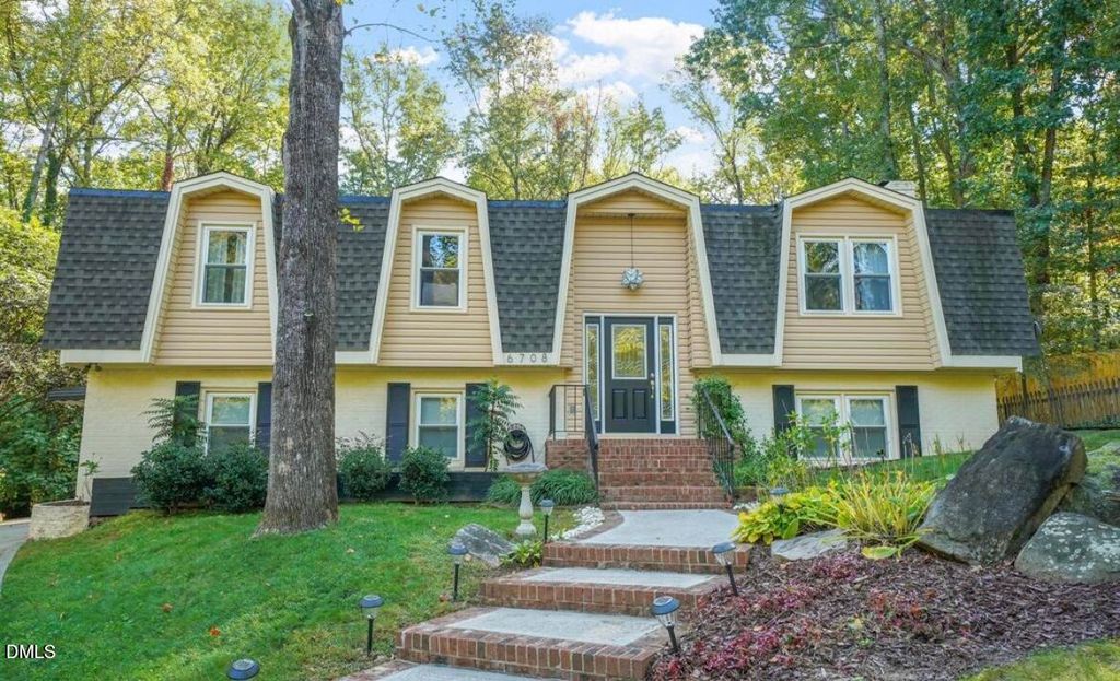 6708 Spencer Court, Raleigh, NC 27615