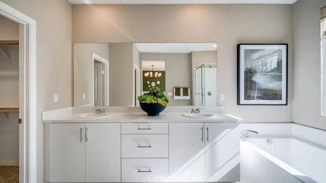 2383 Lionheart Drive, Perris, CA 92570