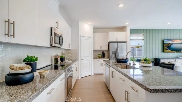 2383 Lionheart Drive, Perris, CA 92570