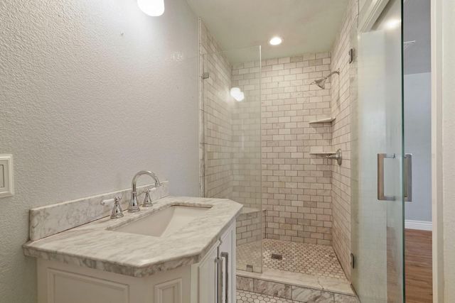 512 Sturla St, Lodi, CA 95240