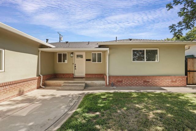 512 Sturla St, Lodi, CA 95240