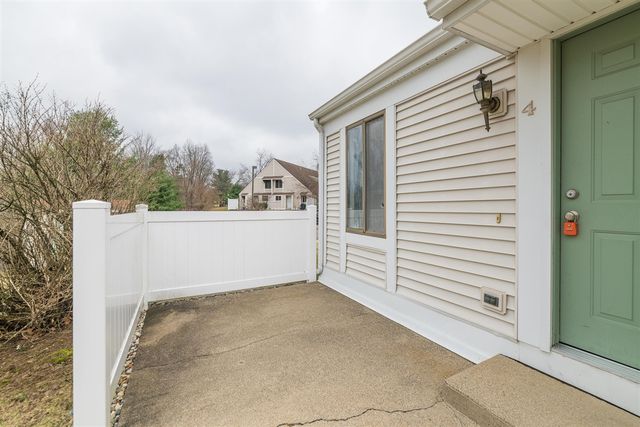 3320 Scots Pine Way 4, Portage, MI 49024