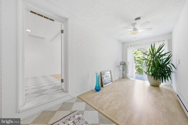 8315 ROCKY SPRINGS RD, Frederick, MD 21702