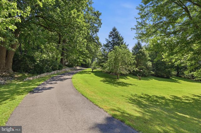 8315 ROCKY SPRINGS RD, Frederick, MD 21702
