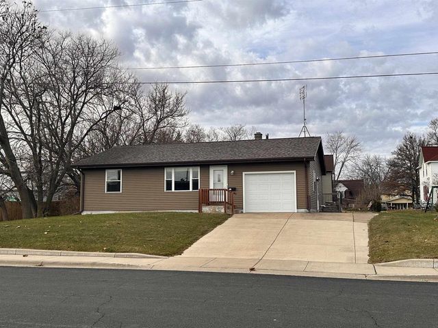 333 S Hickory Street, Mauston, WI 53948