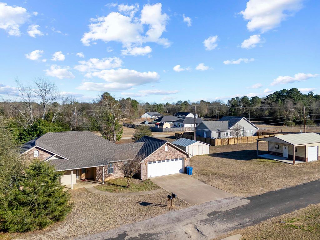 160 Dwight, Hawkins, TX 75765