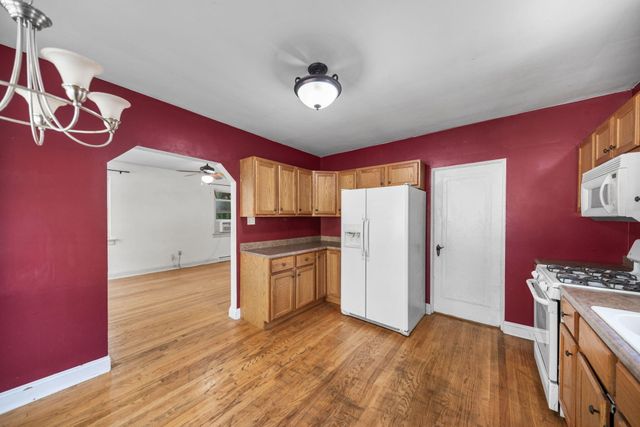 130 W 2nd Street, Hobart, IN 46342