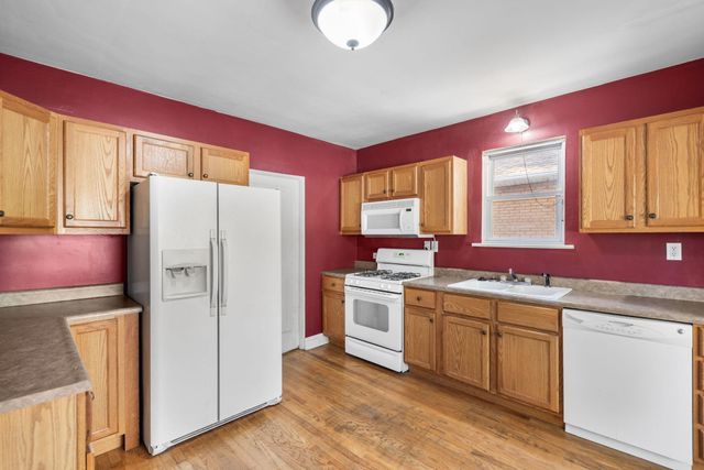 130 W 2nd Street, Hobart, IN 46342
