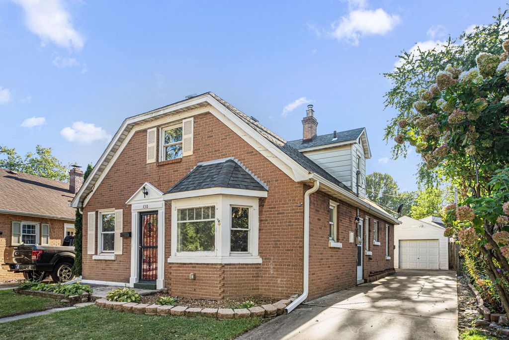 130 W 2nd Street, Hobart, IN 46342