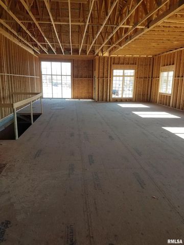 3642 UTICA RIDGE Road, Bettendorf, IA 52722