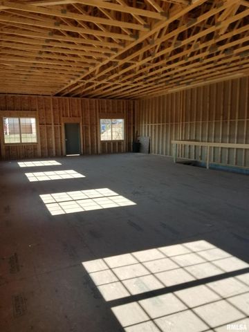 3642 UTICA RIDGE Road, Bettendorf, IA 52722