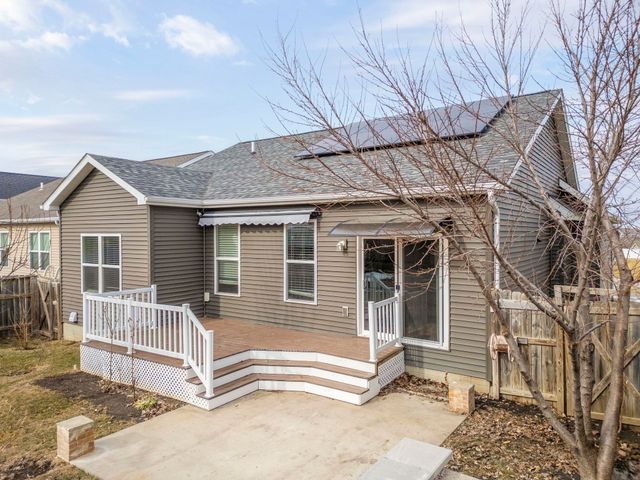 1420 Hummingbird Circle, Waterloo, IA 50702