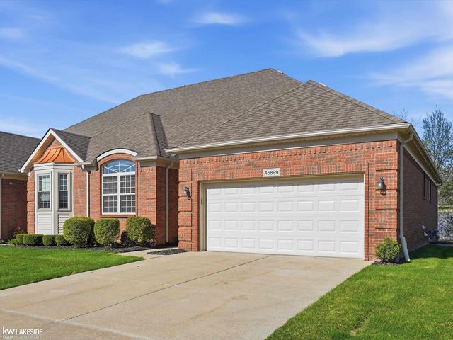 46899 Cynthia Drive, Macomb, MI 48044