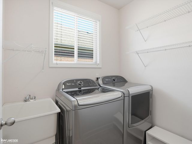 46899 Cynthia Drive, Macomb, MI 48044