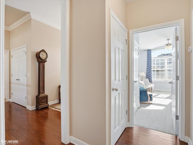 46899 Cynthia Drive, Macomb, MI 48044
