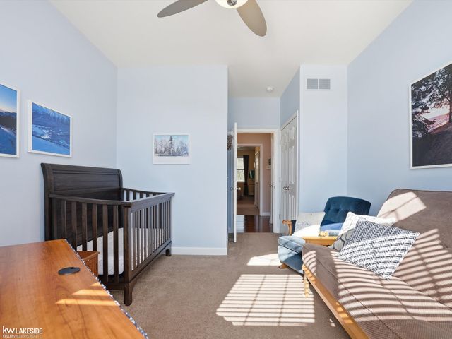 46899 Cynthia Drive, Macomb, MI 48044