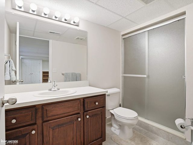 46899 Cynthia Drive, Macomb, MI 48044