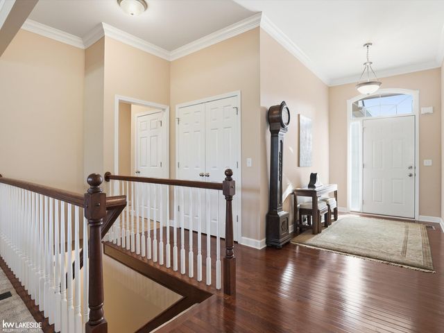 46899 Cynthia Drive, Macomb, MI 48044