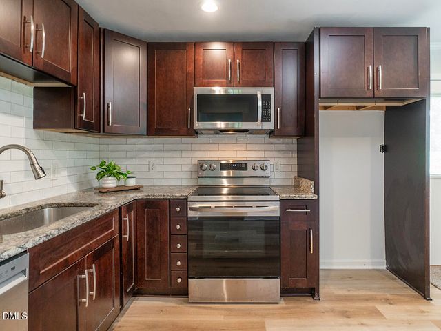 202 North Street, Mebane, NC 27302