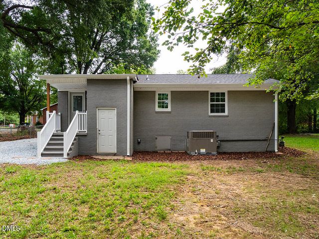 202 North Street, Mebane, NC 27302