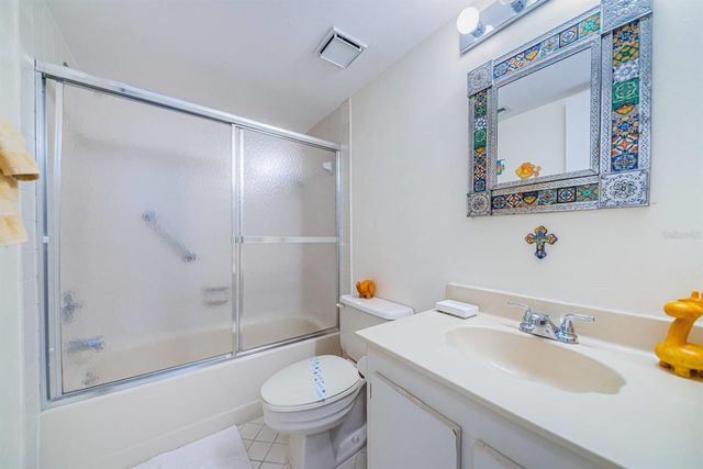 6294 BAHIA DEL MAR CIRCLE 114, St Petersburg, FL 33715