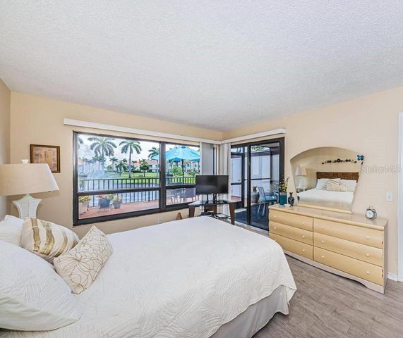 6294 BAHIA DEL MAR CIRCLE 114, St Petersburg, FL 33715