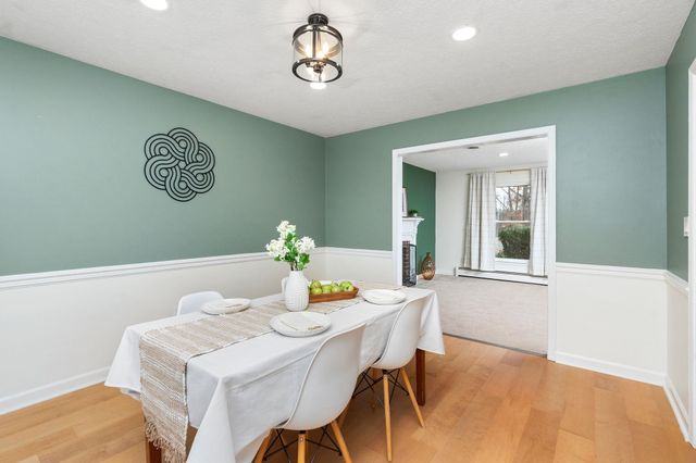 1222 PINEHURST RD, Staunton, VA 24401