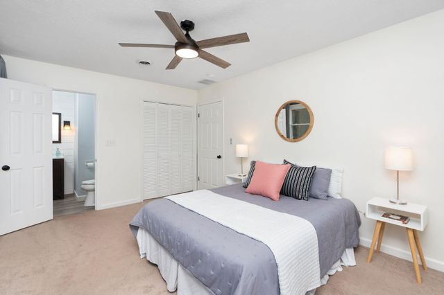 1222 PINEHURST RD, Staunton, VA 24401