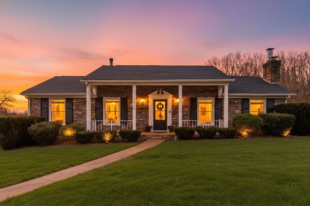 1222 PINEHURST RD, Staunton, VA 24401